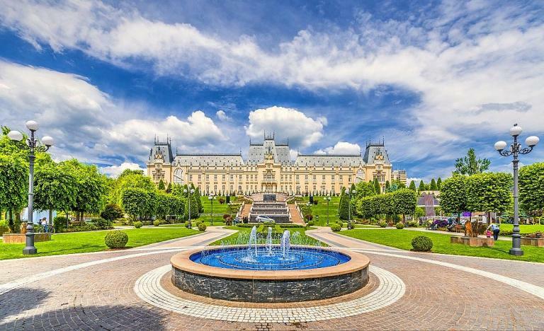 Iasi, Cultural and Intellectual Center